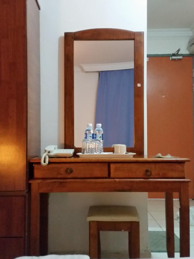 1Libaran Hotel Sandakan Exterior foto