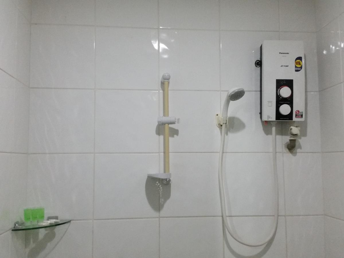 1Libaran Hotel Sandakan Exterior foto